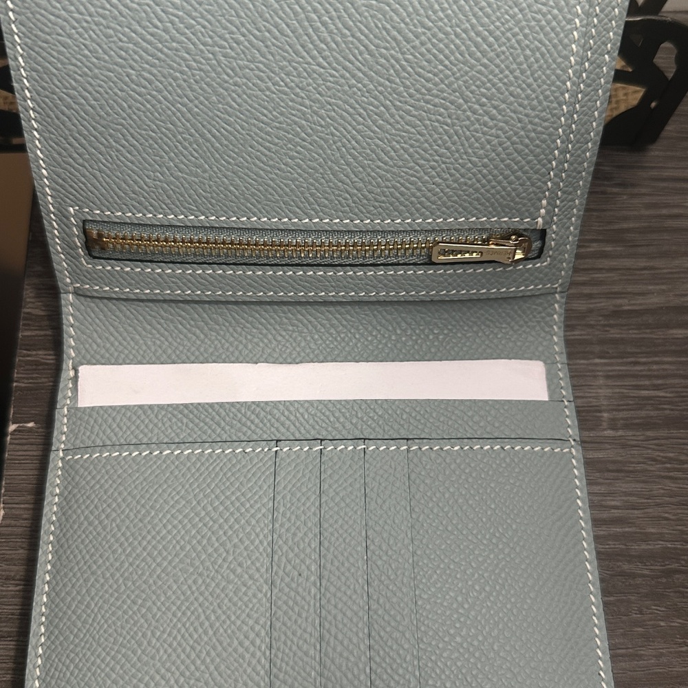 Small Wallets - Picture 7 of 7